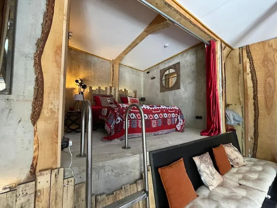 Maison Vigneron - Maison Et Studio Saint-Didier-sur-Beaujeu 0*,  France