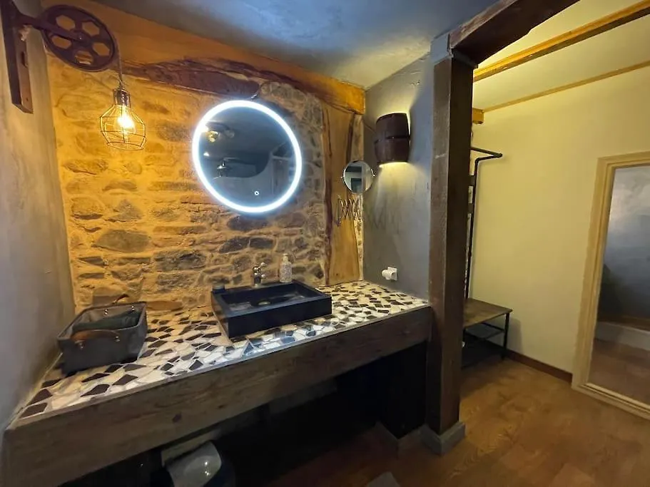 Holiday home Maison Vigneron - Maison Et Studio Saint-Didier-sur-Beaujeu France